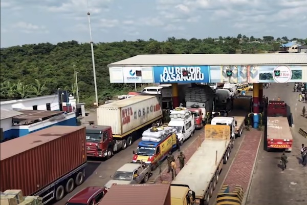 Emergency measures adopted to ease traffic on Kinshasa-Matadi road 