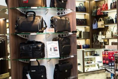 commerce-de-detail-les-etrangers-desormais-soumis-a-un-capital-minimum-de-250-000
