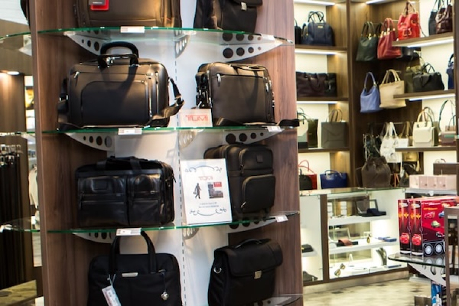 commerce-de-detail-les-etrangers-desormais-soumis-a-un-capital-minimum-de-250-000