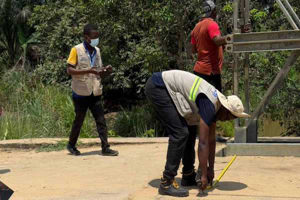 Corridor RDC–Angola : la réhabilitation de la route Nsioni–Mbaka-Khosi se prépare