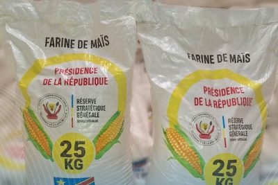 farine-de-mais-a-kinshasa-la-rsg-vend-ses-sacs-de-25-kg-a-35-000-fc