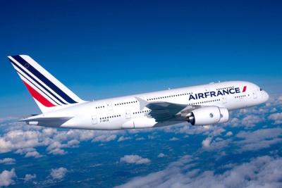 ebola-air-france-suspend-la-liaison-kinshasa-paris-apres-un-cas-positif-sur-un-vol