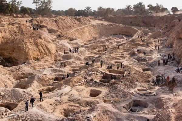 Mines : Kinshasa prolonge la fermeture de 38 sites pour limiter les revenus du M23