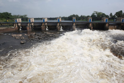 electricite-la-centrale-de-mobayi-mbongo-relancee-un-an-apres-son-inondation