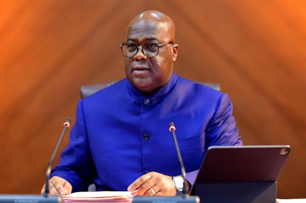 Dollar : recul de 9 % attendu, Tshisekedi alerte sur les risques pour la RDC