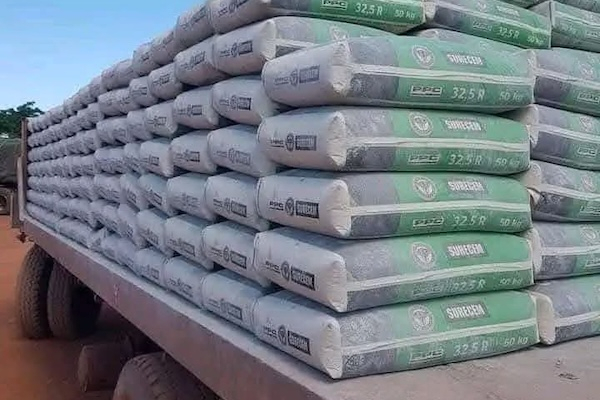 Kinshasa Cement Prices Drop Over 50% After Truckers&#039; Strike Ends
