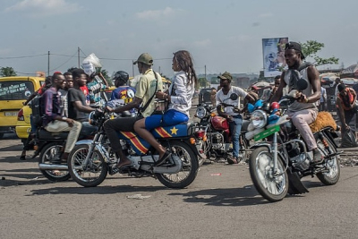 kinshasa-taxis-motos-interdits-a-la-gombe-tricycles-bannis-des-grands-boulevards