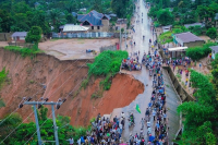 Emergency works ordered after erosion splits road in Kikwit