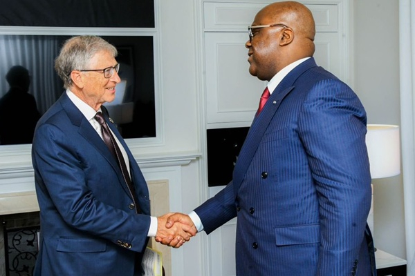 Internet : Bill Gates discute de la connectivité par satellite avec le président Tshisekedi